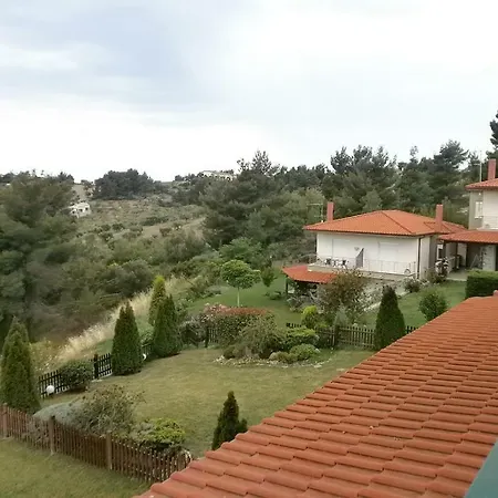 Modern 3-bed 3-storey Stone-built Maisonette 600 From Aigeopelagitika Beach * ポッシディ