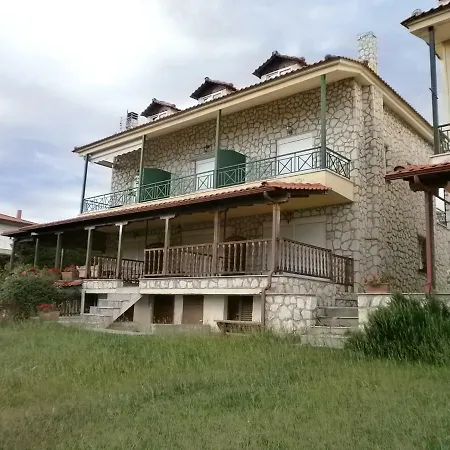 Modern 3-bed 3-storey Stone-built Maisonette 600 From Aigeopelagitika Beach Vakantiehuis *