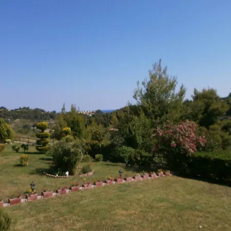 Modern 3-bed 3-storey Stone-built Maisonette 600 From Aigeopelagitika Beach